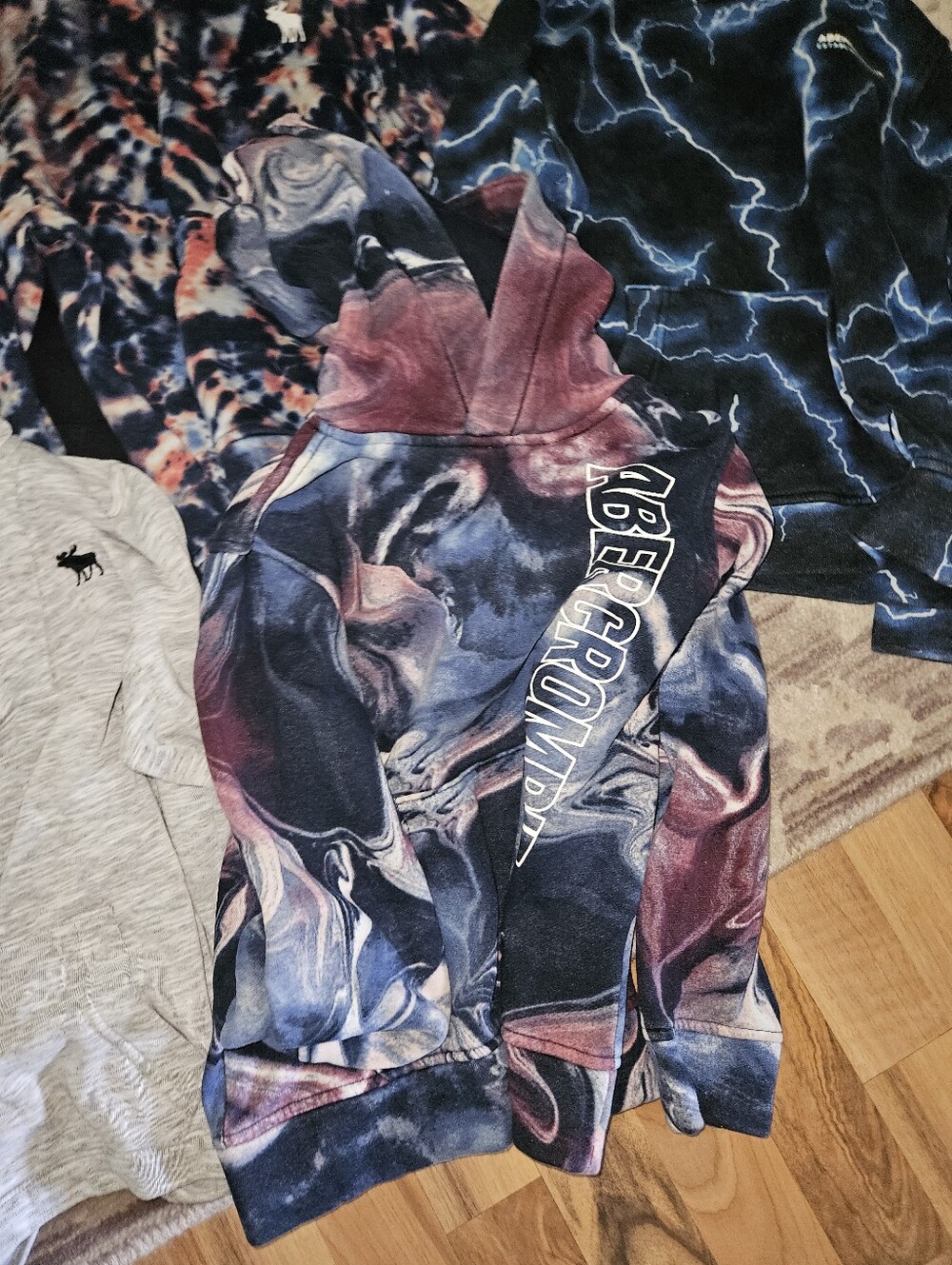 11 Boys Abercrombie Hoodies 7/8 - Picture 4 of 12